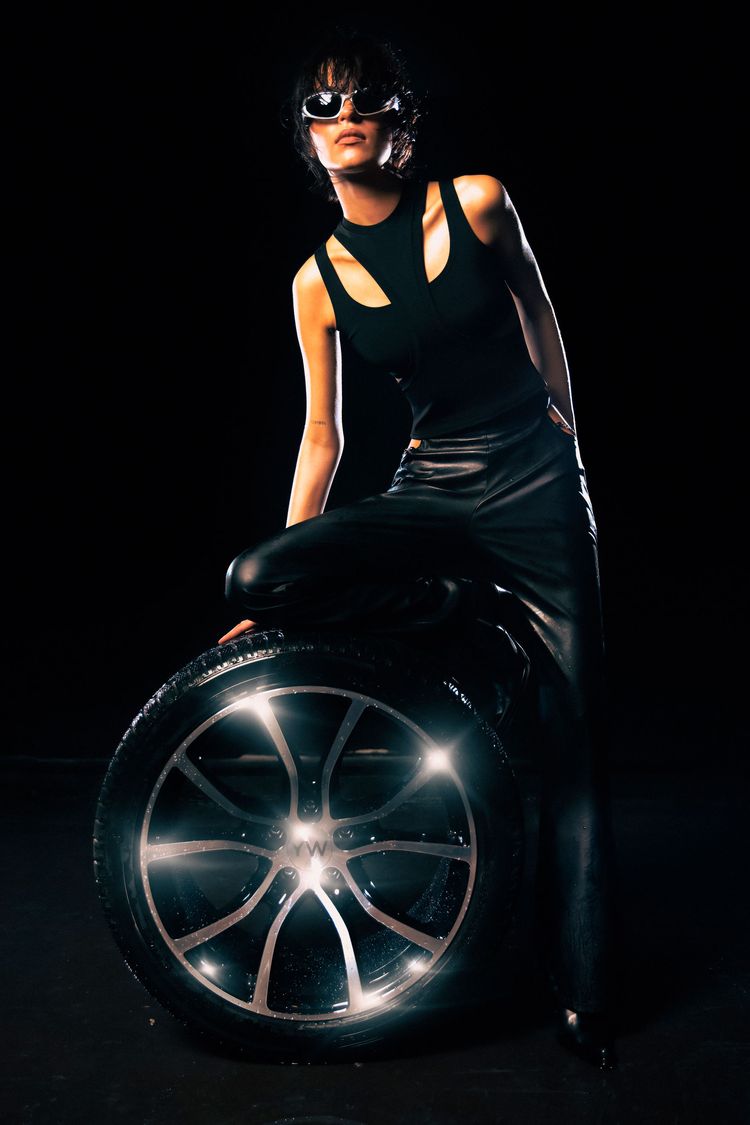 YouWanna - Lookbook MOTO SHOOT'22