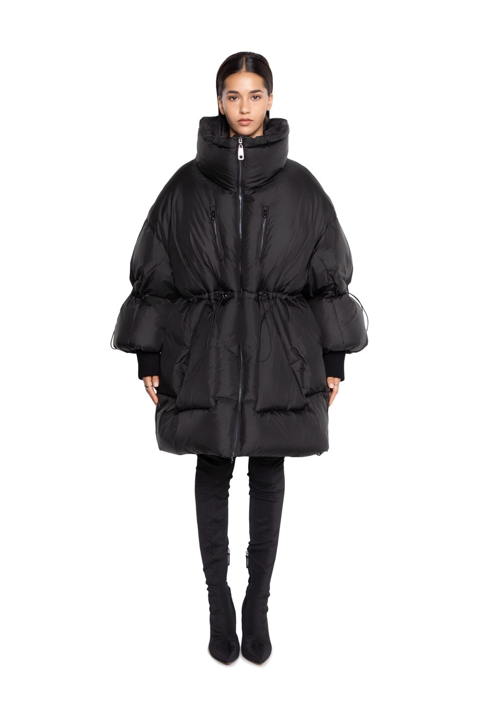 Пуховик oversize  на кулиске; цвет: Черный