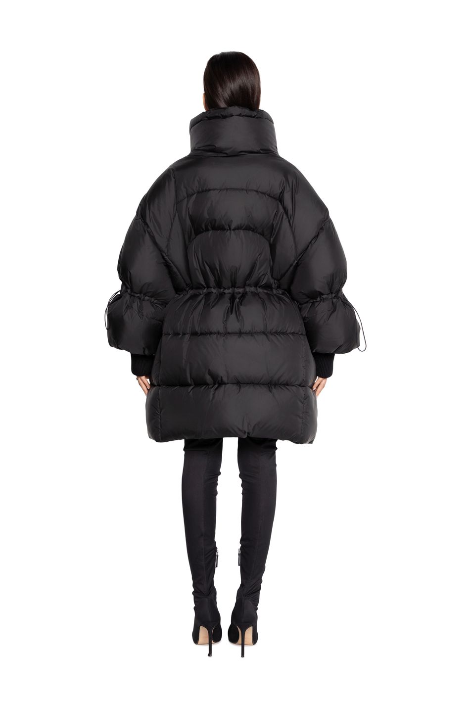 Пуховик oversize  на кулиске; цвет: Черный