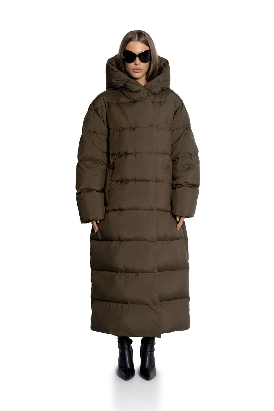 Oversize пуховик с капюшоном длины макси; цвет: Хаки